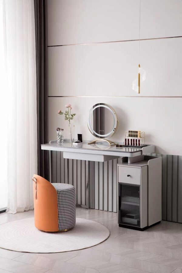 DRESSING TABLE