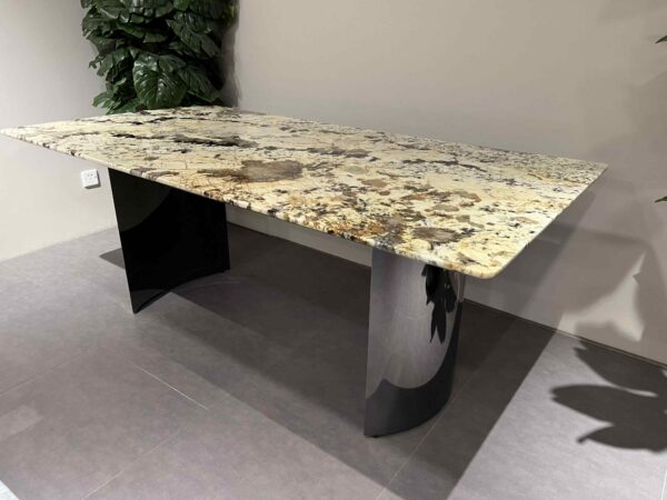 MARBLE DINING TABLE